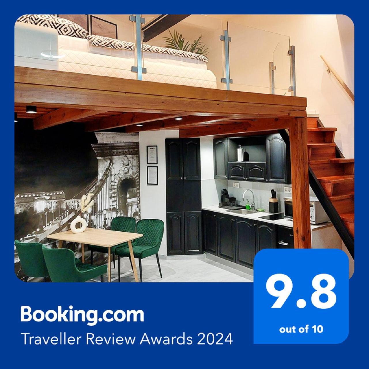 Square 16 Apartman - Absolutely Central Location With Self Check In 松博特海伊 外观 照片